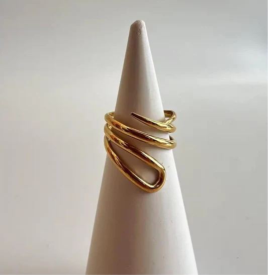 The Swirl Ring