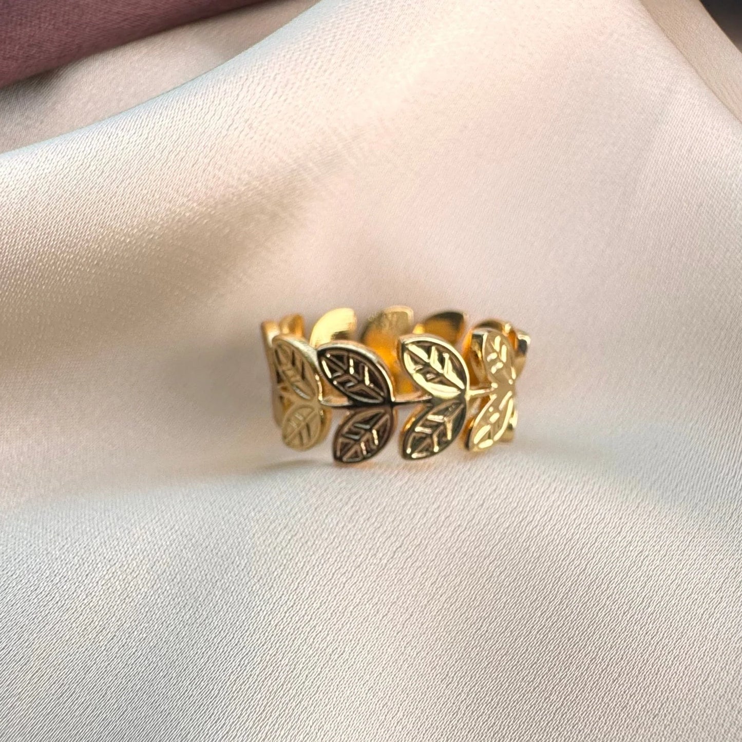 The Leafy Ring